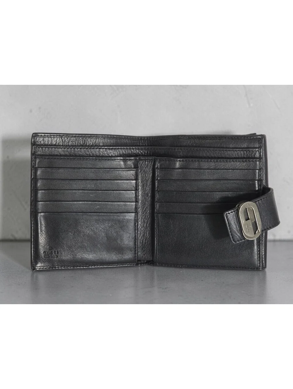 Authentic Gucci Vintage Black Leather Bifold Wallet - Silver Hardware